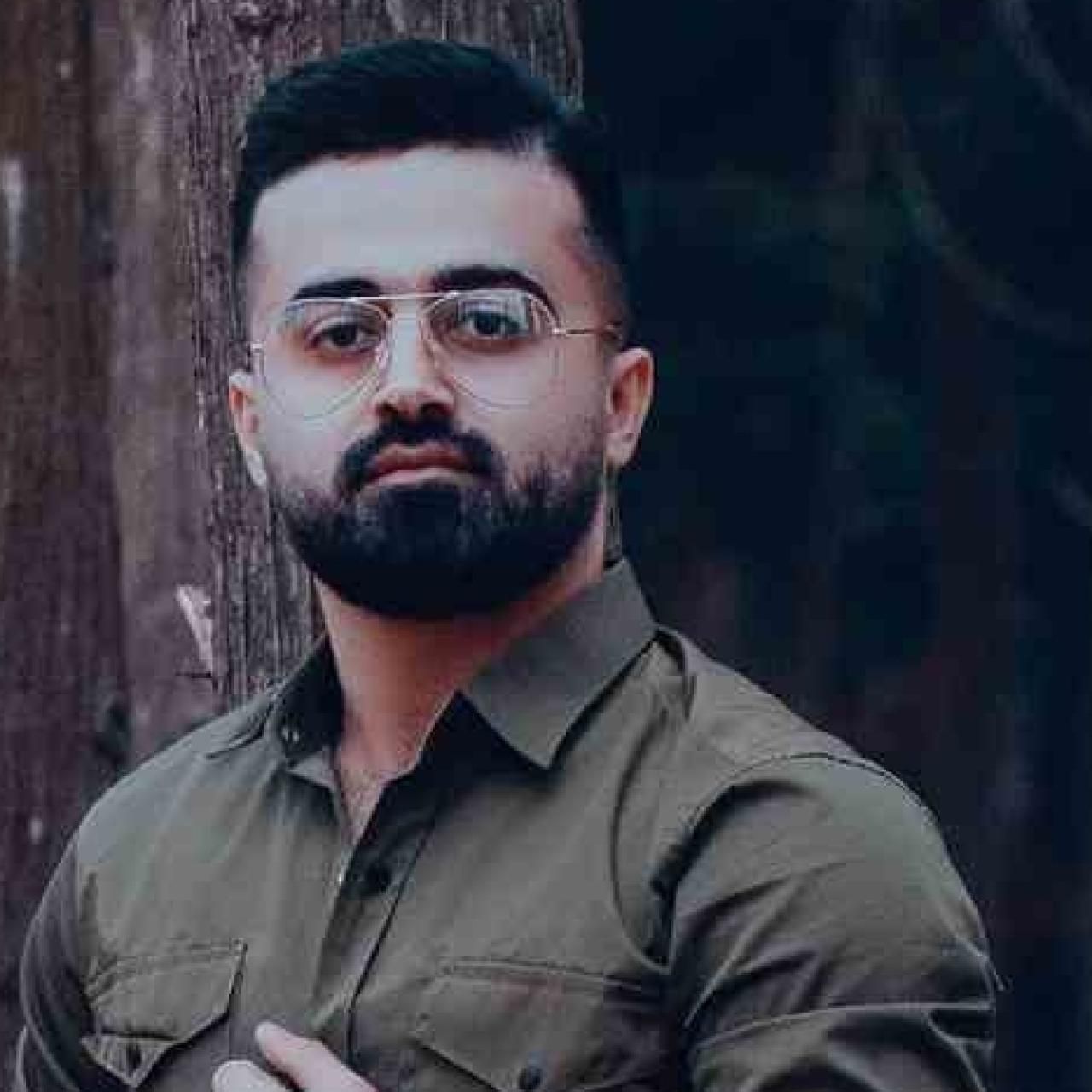 رضا علیزاده پلنگ وحشیه چریک جنگیه