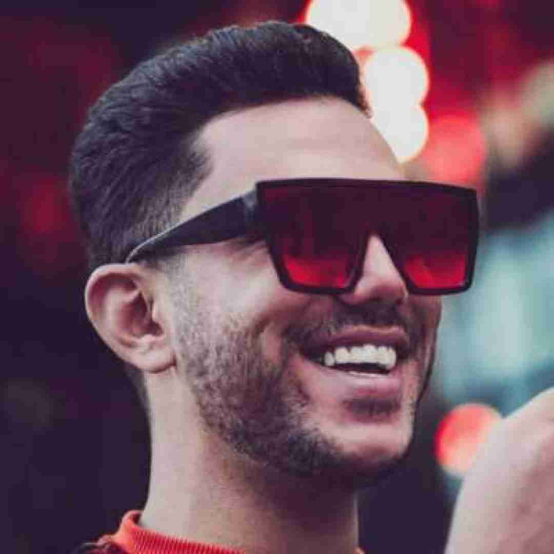 پیام عباسی ای حاله سیگار طلبه یار طلبه