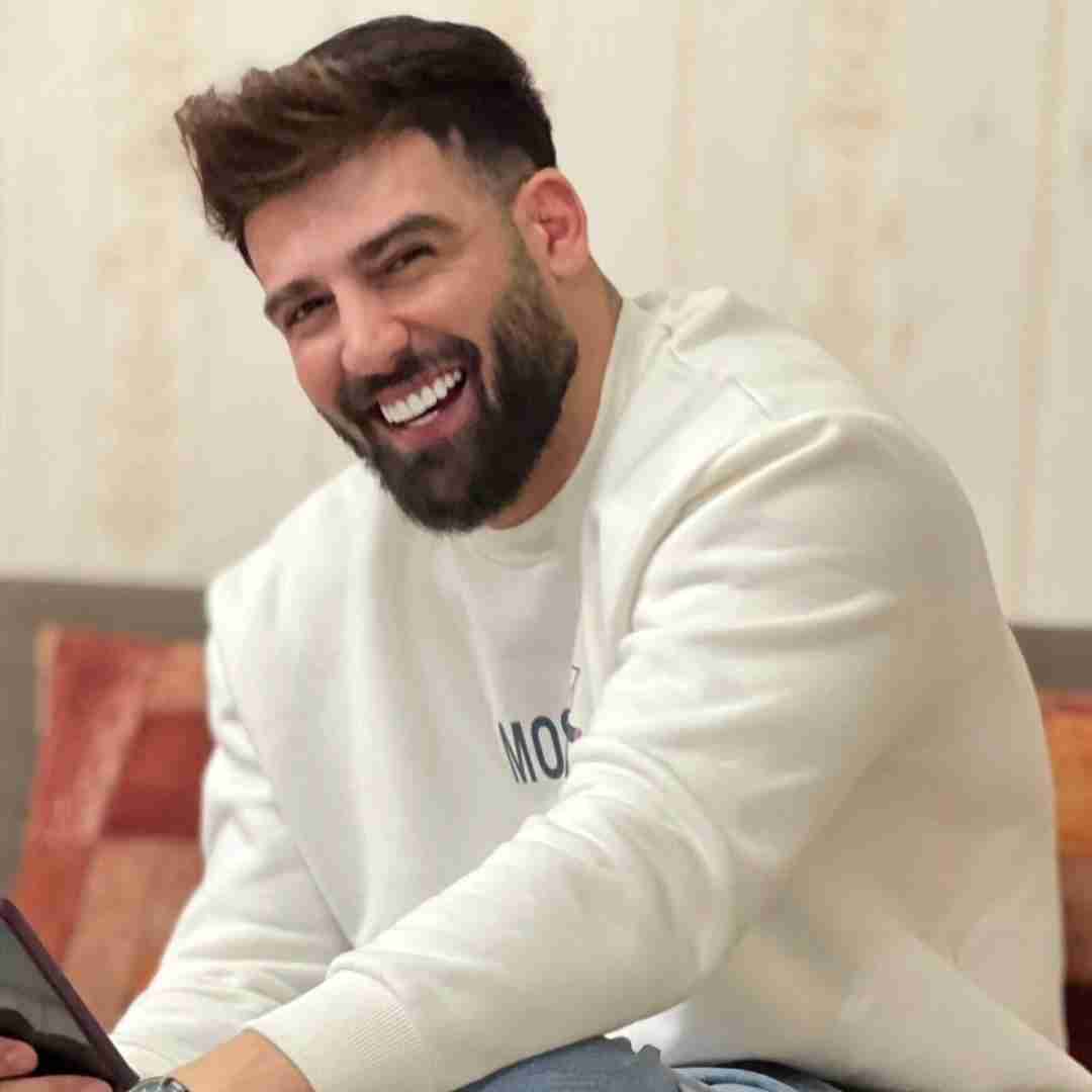 محمد محرمی دورم حصار کشیدن این فکرو خیالها درد عشقو نکشیده بودم
