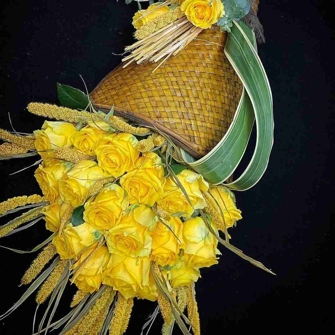 سوز و ساز من تویی محرم راز من تو یار زبون باز من با صدای پسر اینستایی با گیتار