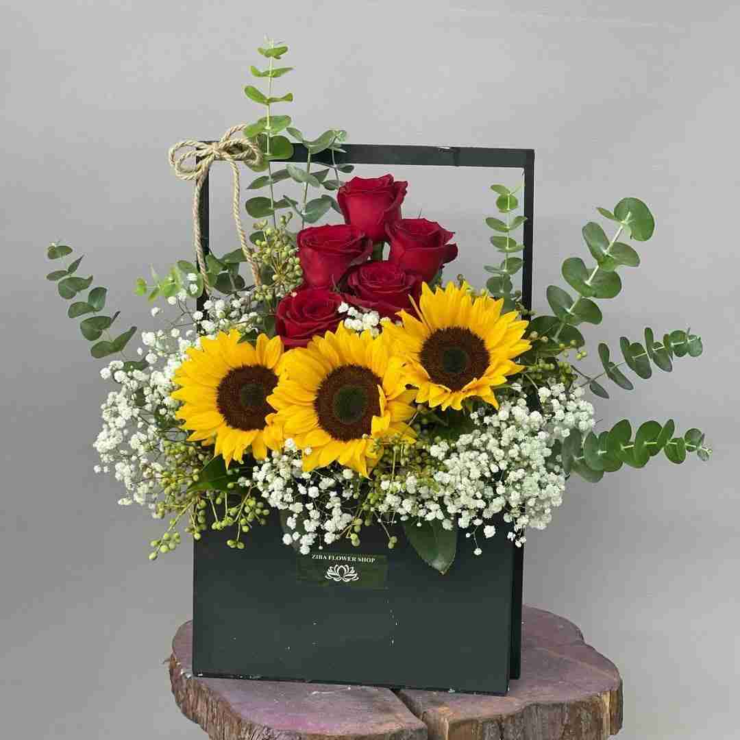 من از تمام دنیا شبی بریدم تو را که دیدم با صدای پسر بچه