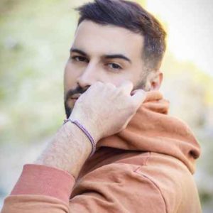 دانلود آهنگ کیوان به نام عمرم کوتاه نبود تو کاتش کردی