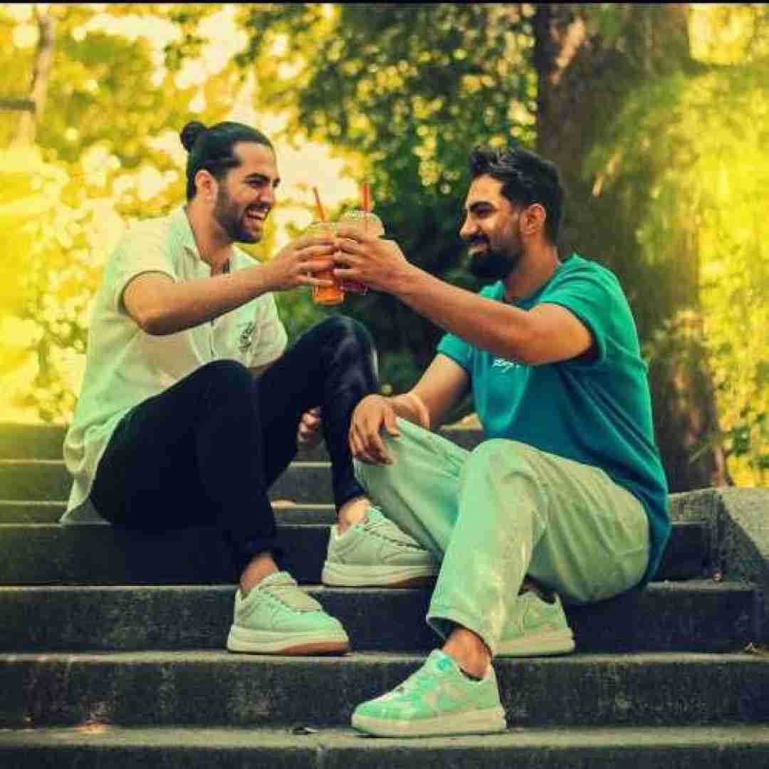 دویار بالاخره یه روز میرسه که دستاتو میگیرم و میشی مال خودم
