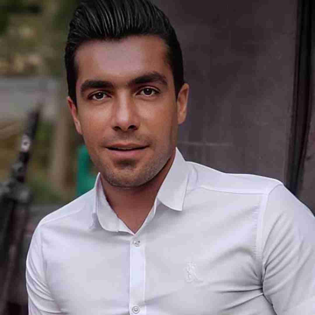 فرشید حکمتی مو همو آرزو و دلوم مث یه ترنگی بی خلم
