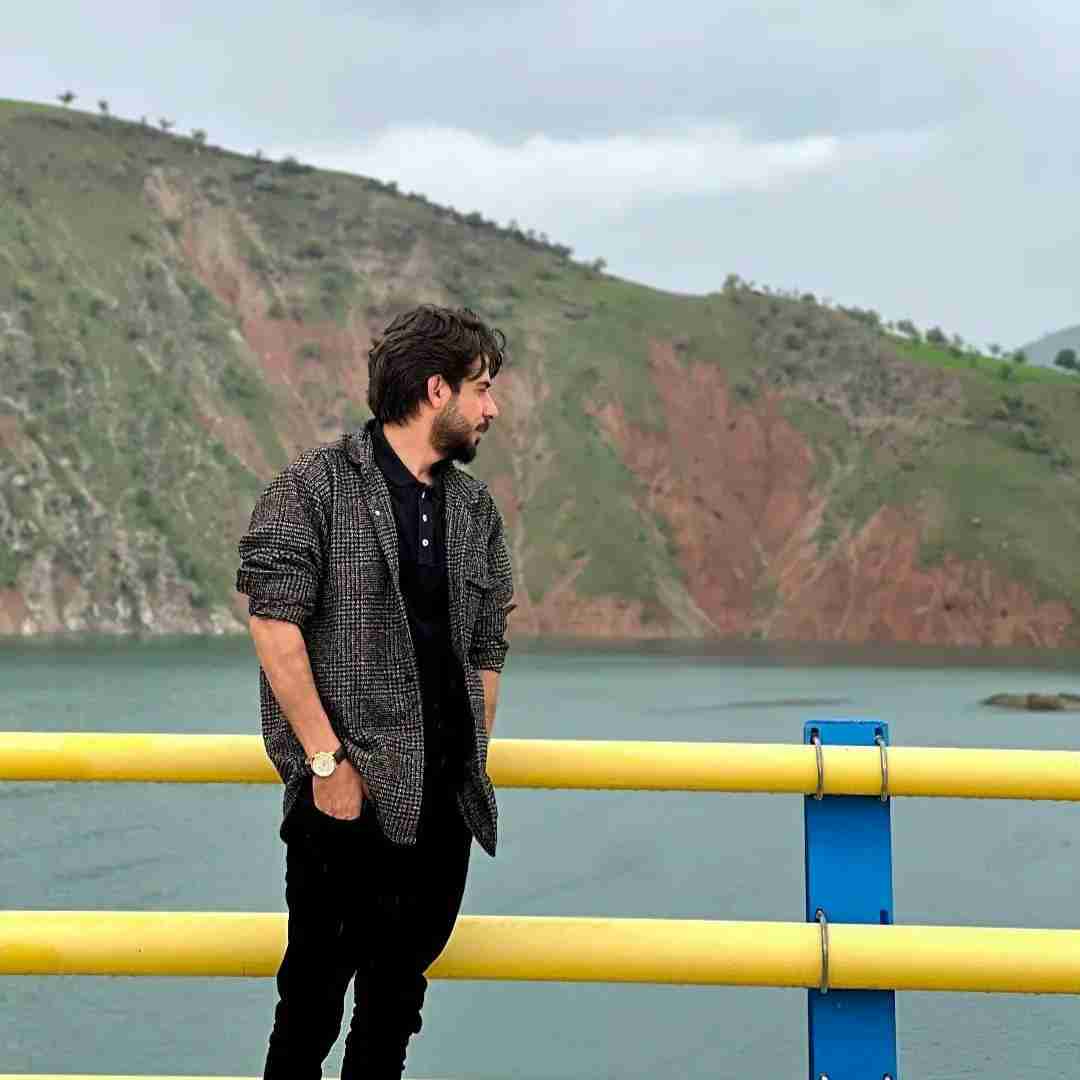 حمیدرضا خواجه کجا روم که مقصدم تویی و من مسافرم