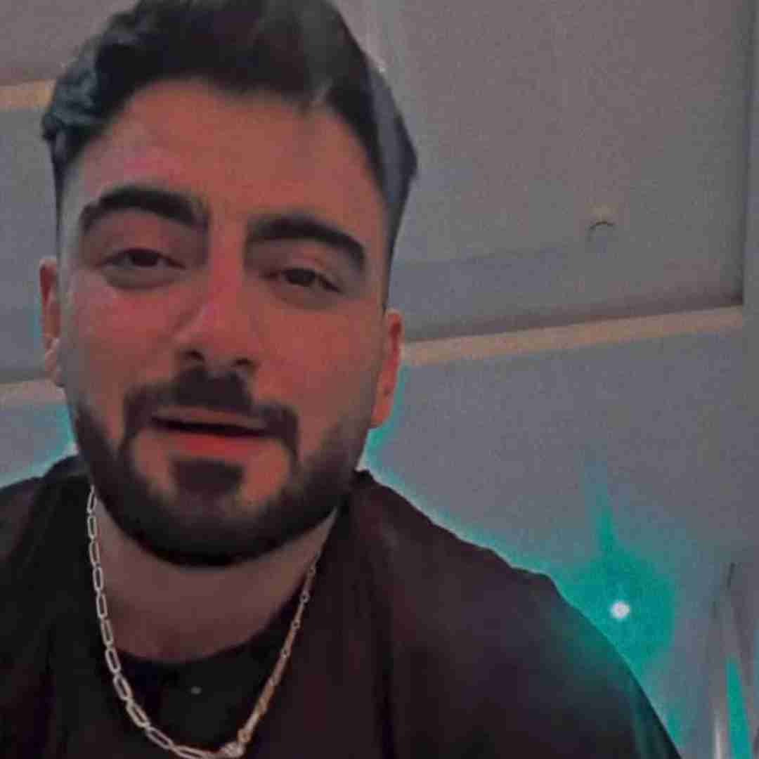 رامین تجنگی نسخش بشم ازش دور بشم برای دیدنش