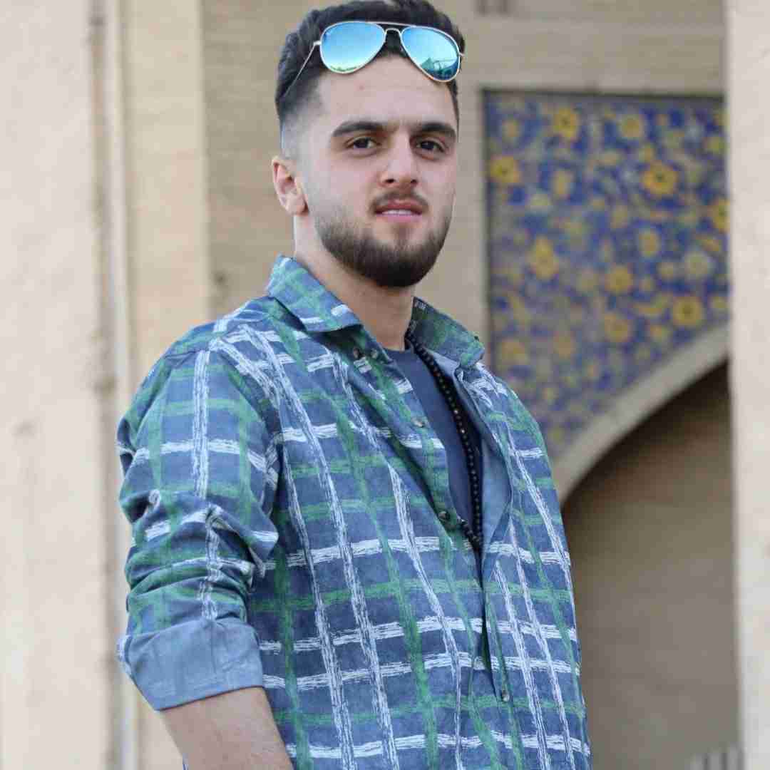 ابوالفضل متو دتر زیبای من چشمون آهو دارنه هلال ابرو داره