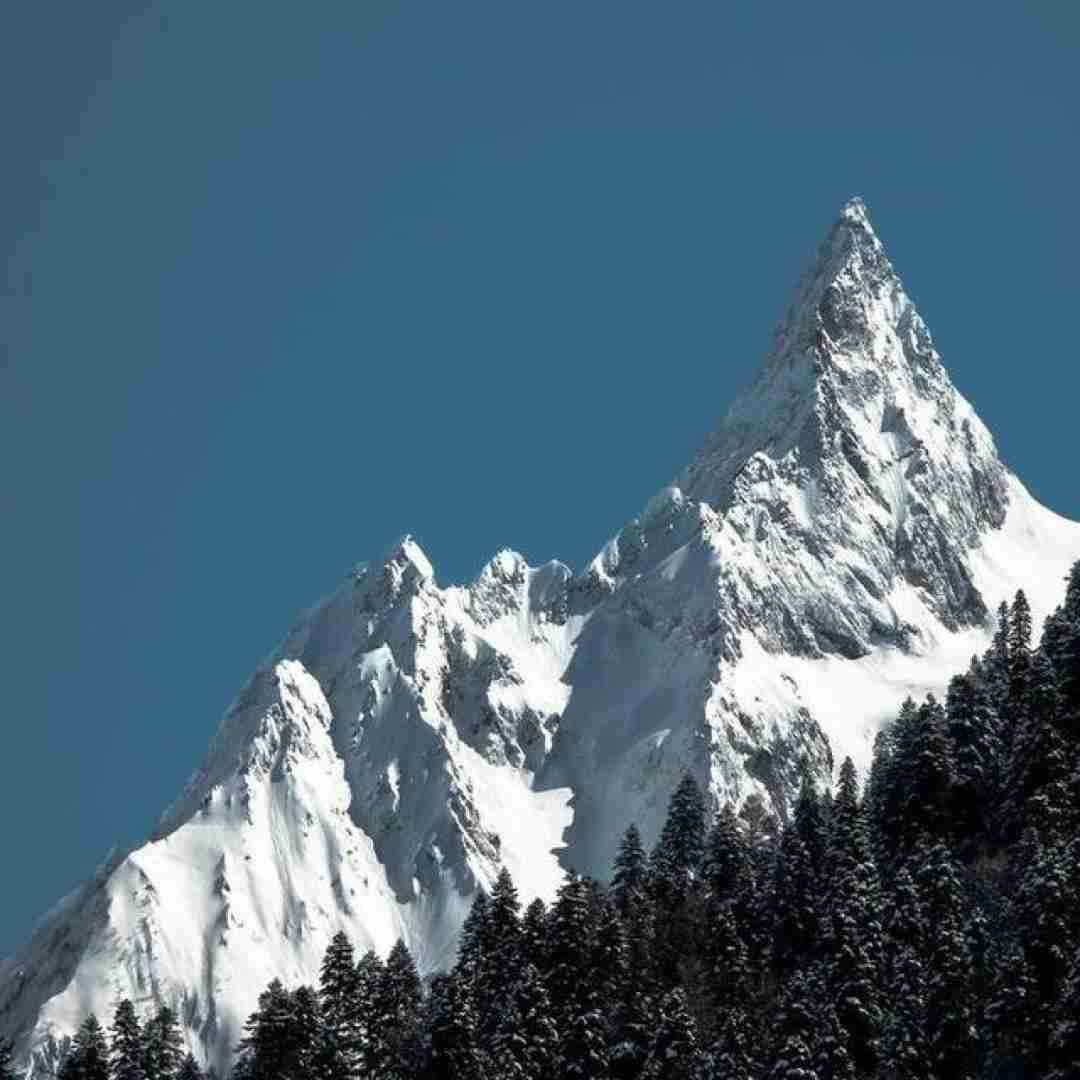 منم بیدارم نه واسه تو خرابه حالم نه مثل تو