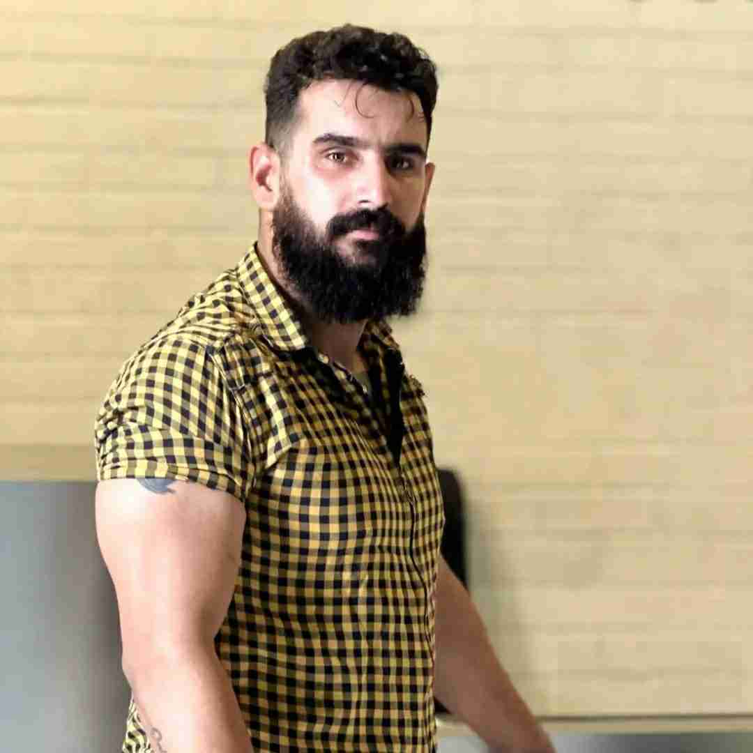 بهنام کمالوند پیری