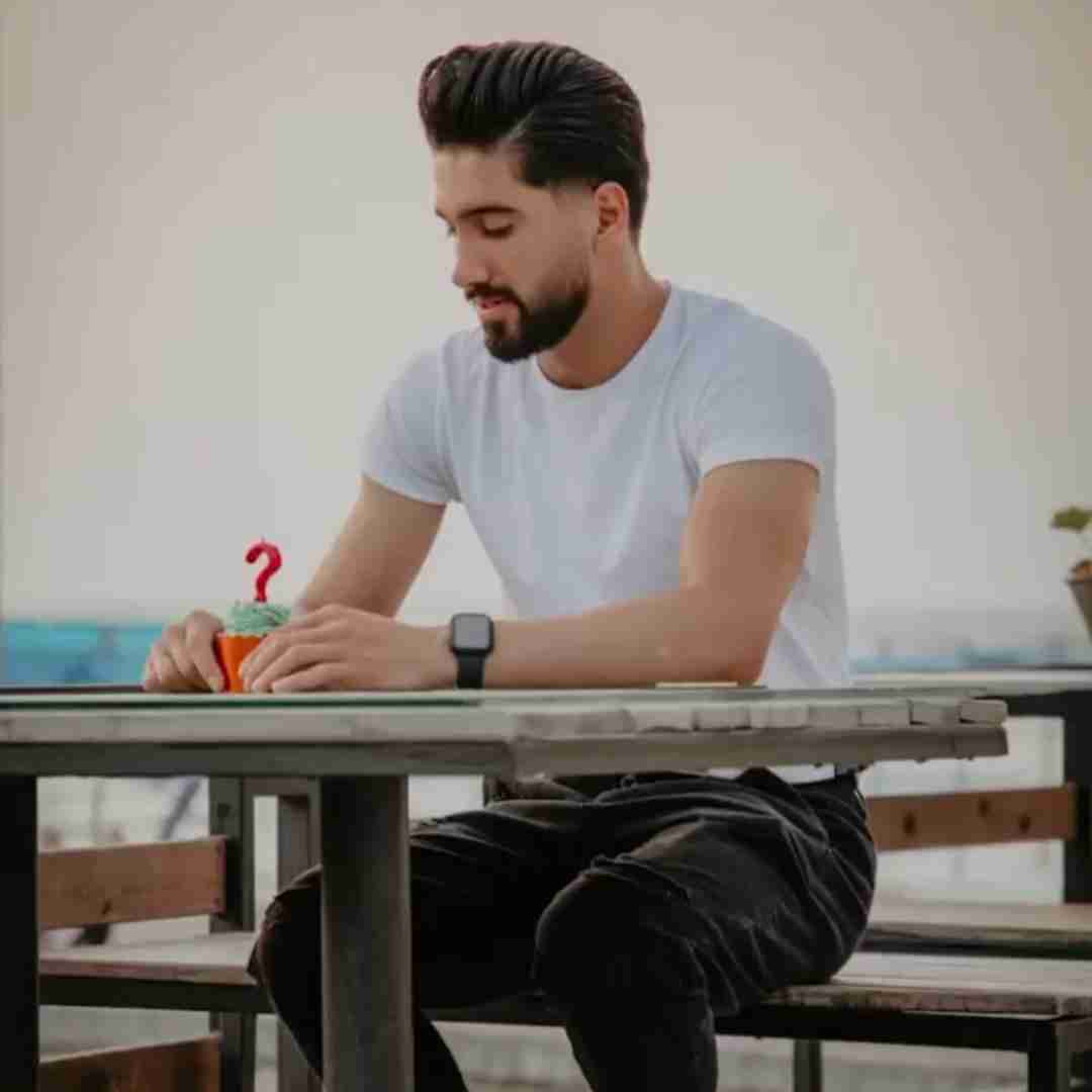 جواد عباسی گل کاکاتوس
