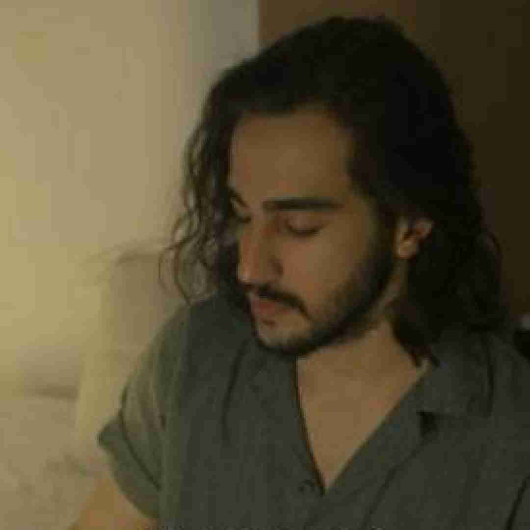 علیرام میباره برف میباره دوباره برف سلامتیت رفیق