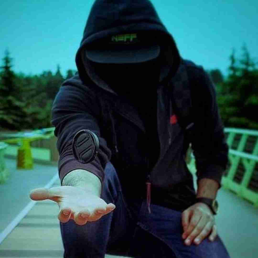 مهراب قلب من شکسته دست نزن بهش دیگه سرتو بذار