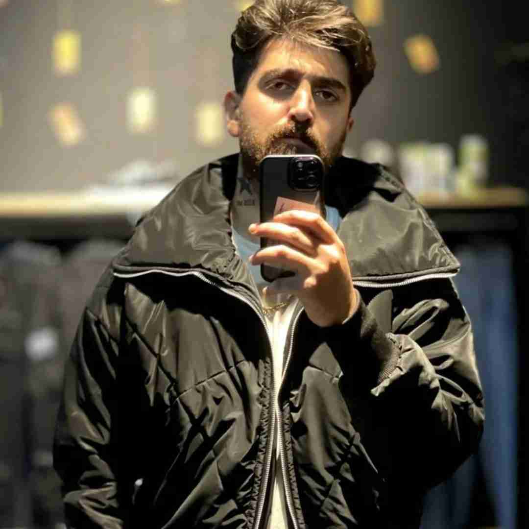 ماهان خادمی پرتگاه