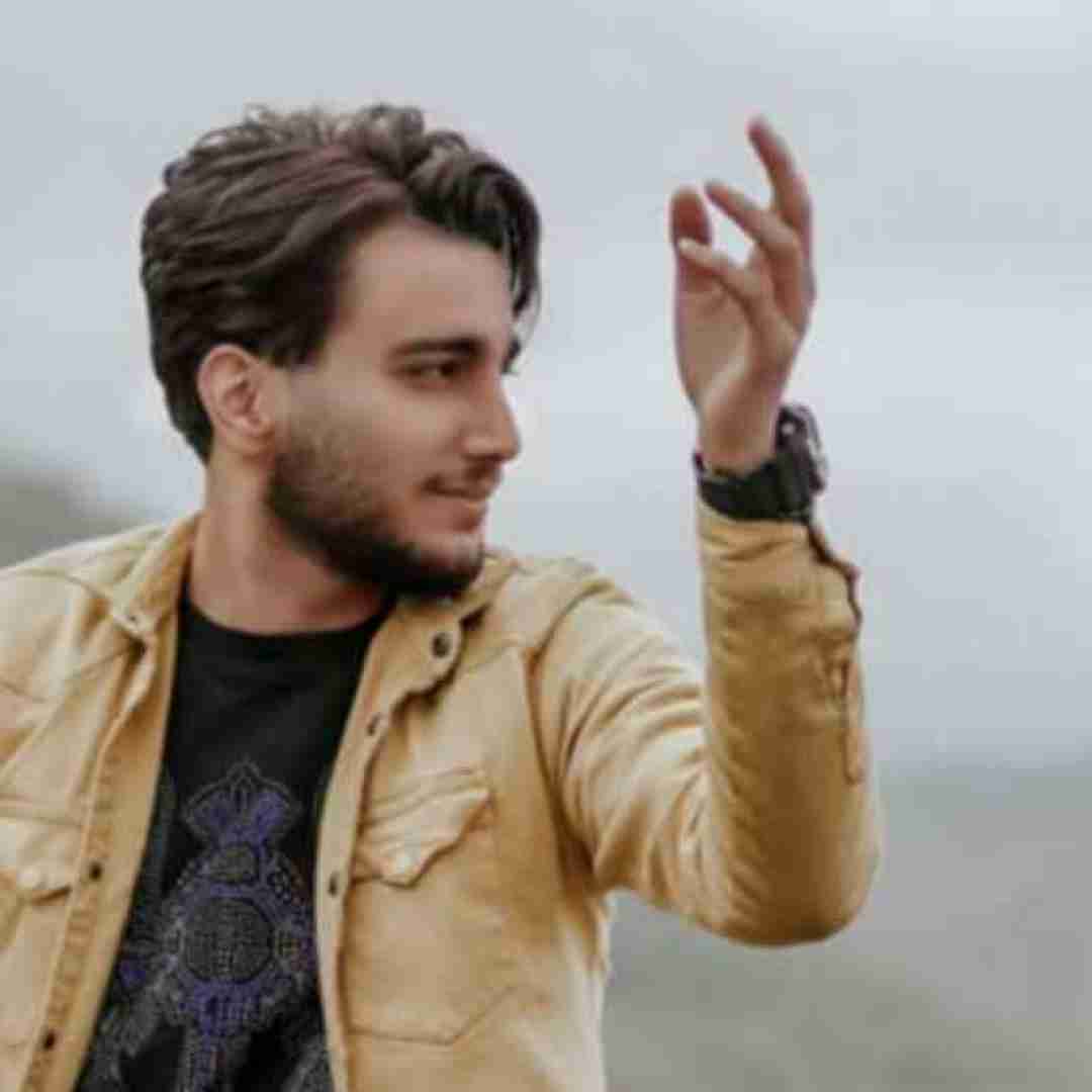 علیرضا باباجانی من اون بشکسته بال مه که دارمه شوق پرواز