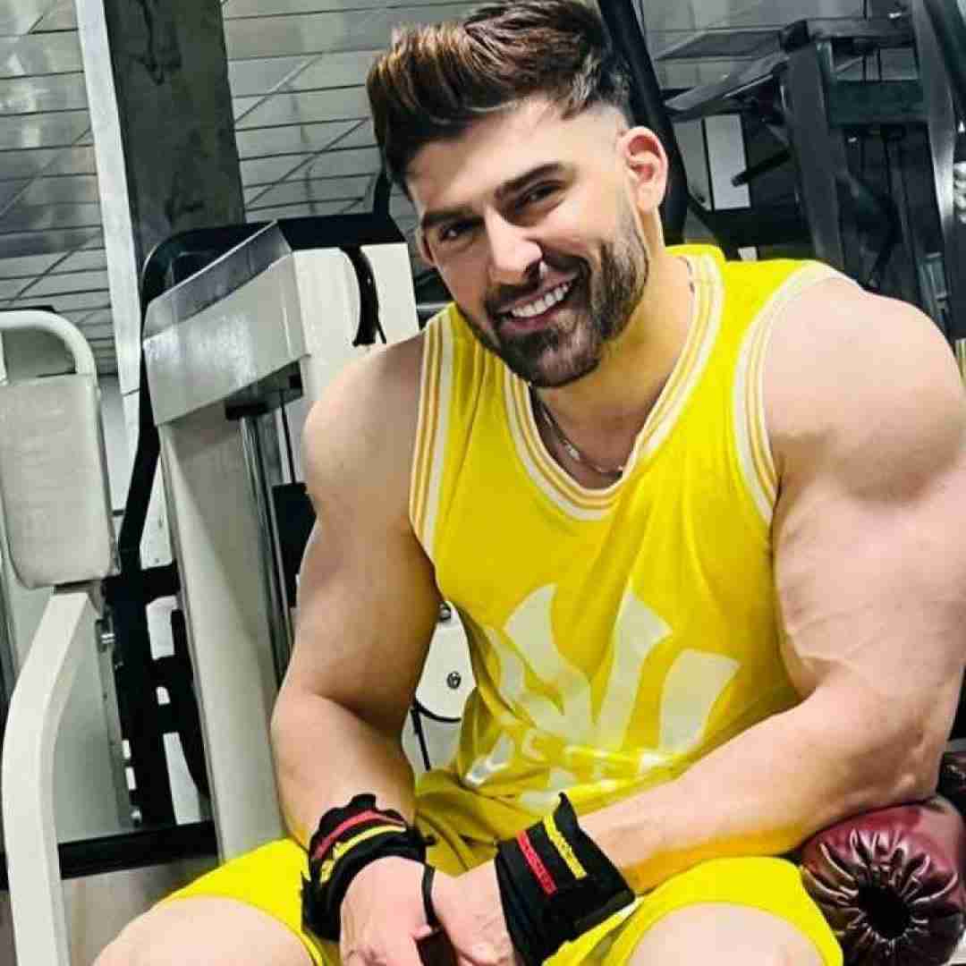 محمد محرمی کجای این دنیا قشنگه حالا که من ندارمت