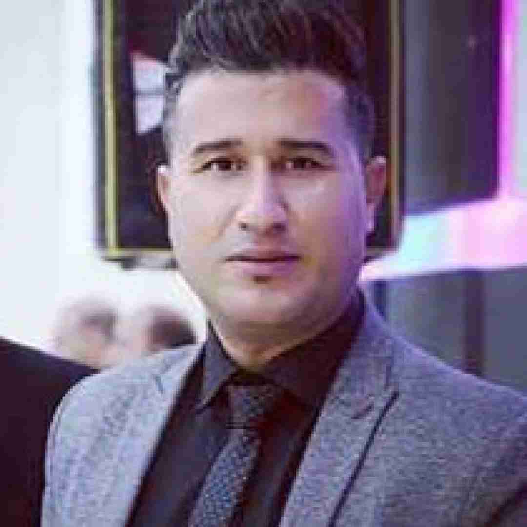 یوسف آبادیانی همیشه تنگ غروب ماتم دنیا گریدم
