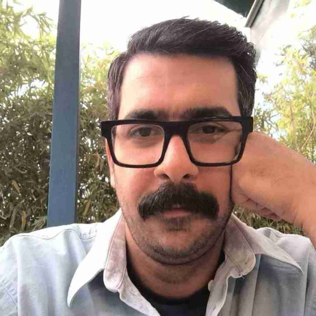 وصال علوی موهاتو باد میبنده و این قصه با تو سر میشه