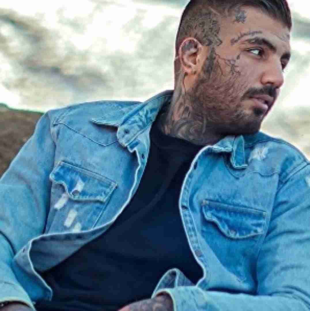 مهدیار دلم میخواد بیام رو به رو خونتون همش داد بکشم