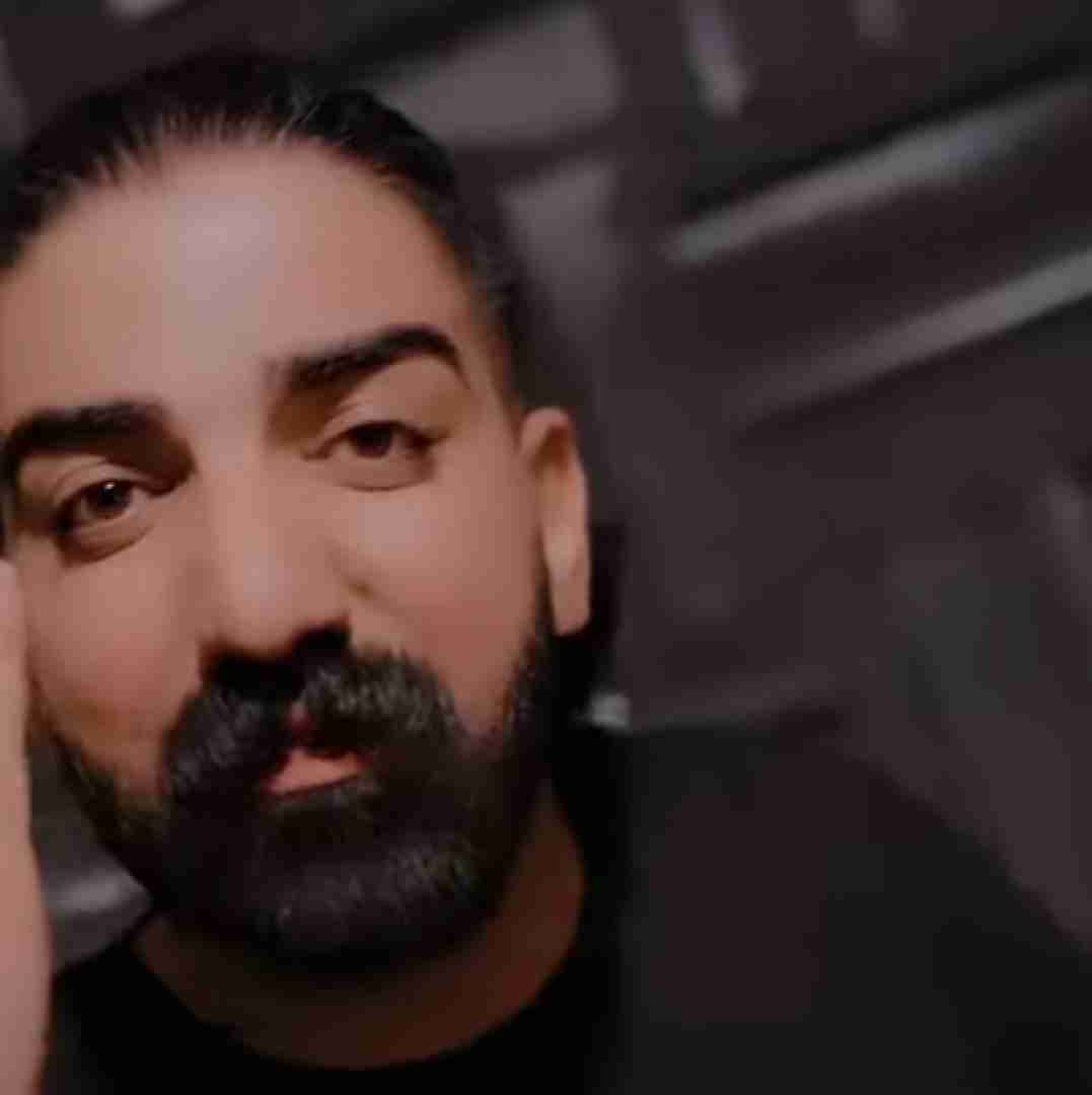میلاد غلامی هی یه خط وبان خط وبان دیوار
