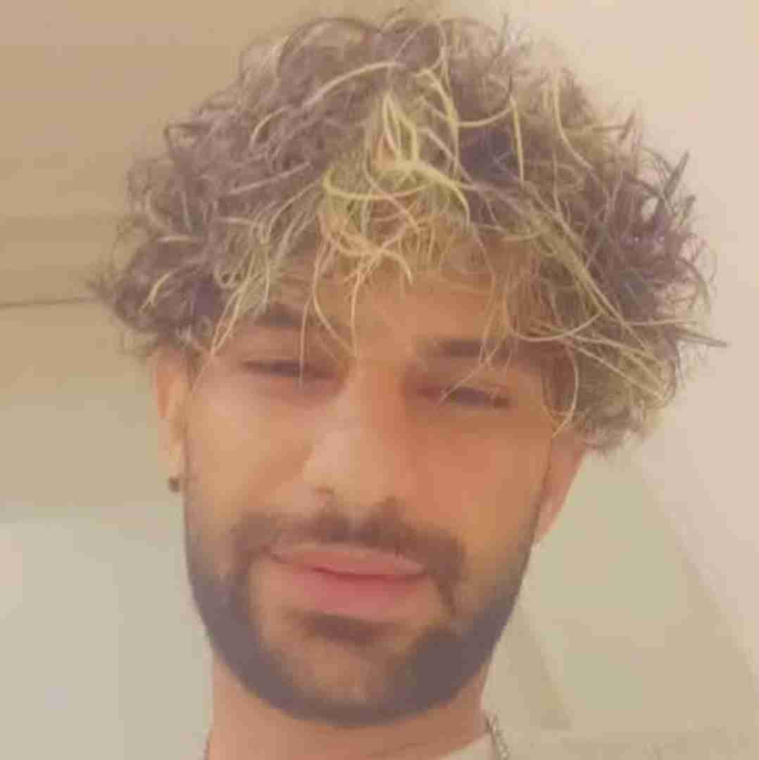 رضا رادین انقلاب