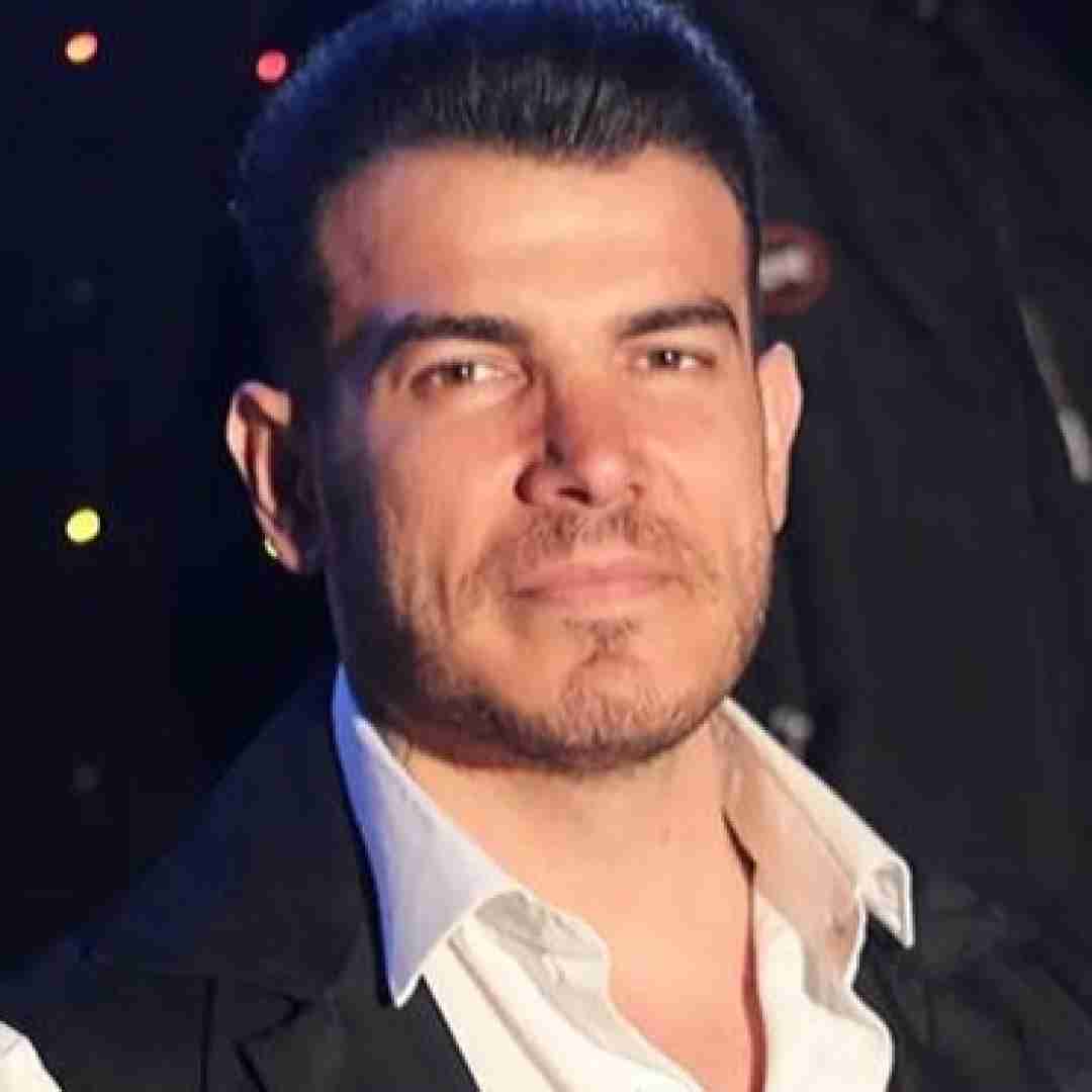 فرهاد فرهادی بوتا بکیمن دو سر یه بالشت
