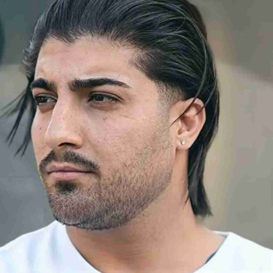 امیر لیام سنگ بزن