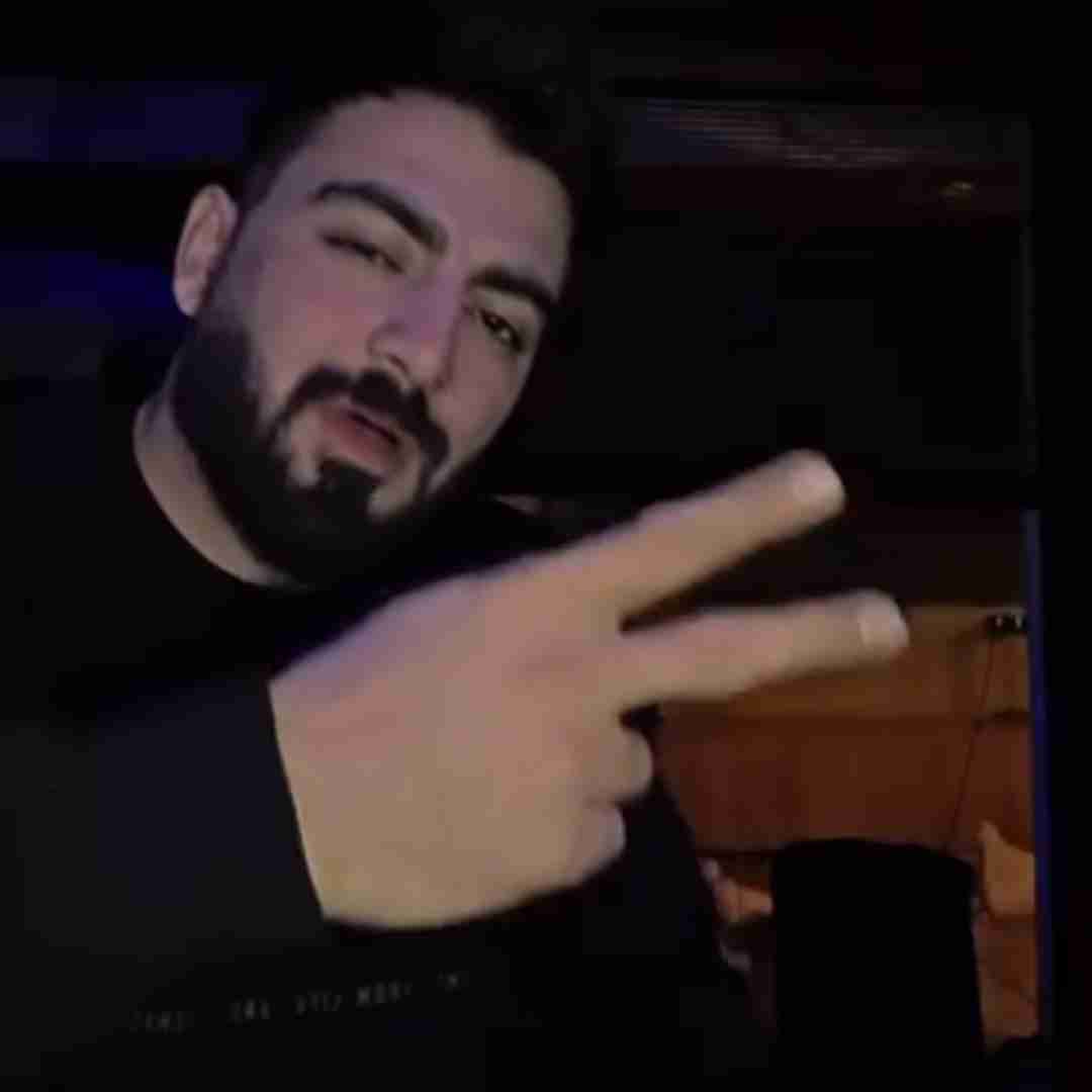 رامین تجنگی مه حالم خوبه آری با قرصام اتاق پر دوده