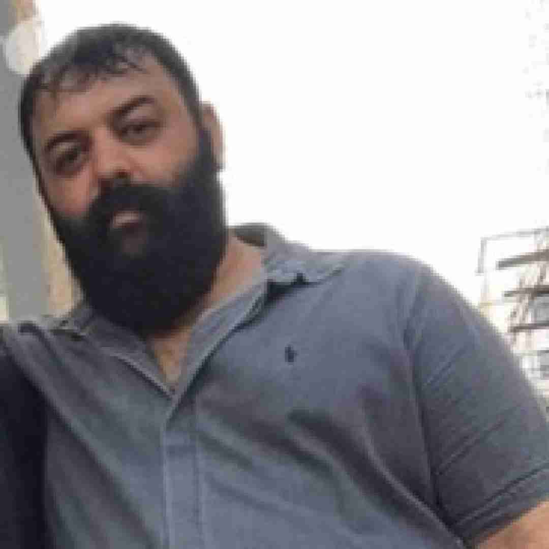 ناصر تنها چه دوران عجیبی عجب دهر غریبی