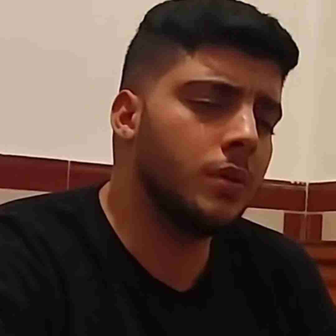 علیرضا کهراری حالم خراوه مغزم دامه باد هر هامه یادت