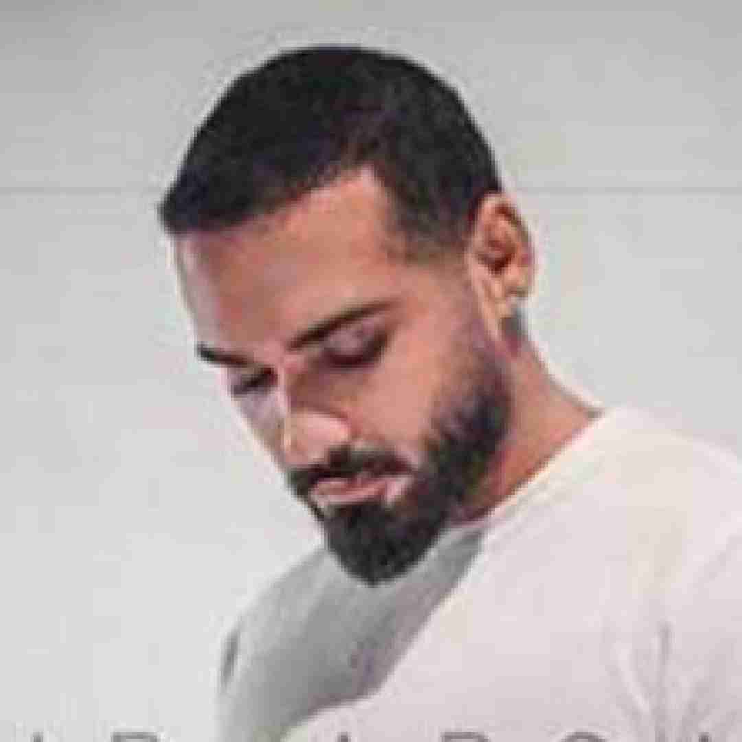 امیر ارسلان عجب عشقو نشون دادی به من چه تلخ