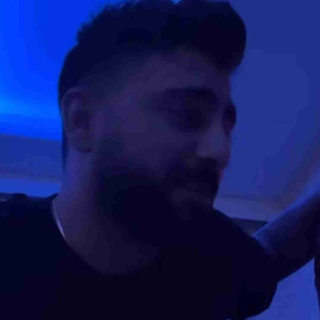 رامین تجنگی میگم مرده هرکی میپرسه حالتو از من