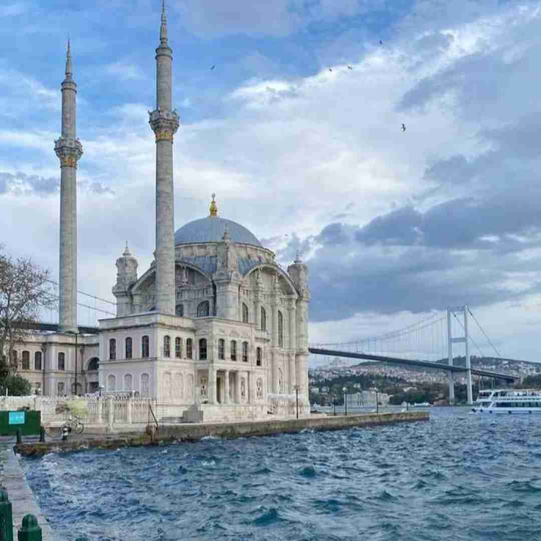  برو‌ بچه پررو کم بیا چشم و ابرو هوش مصنوعی