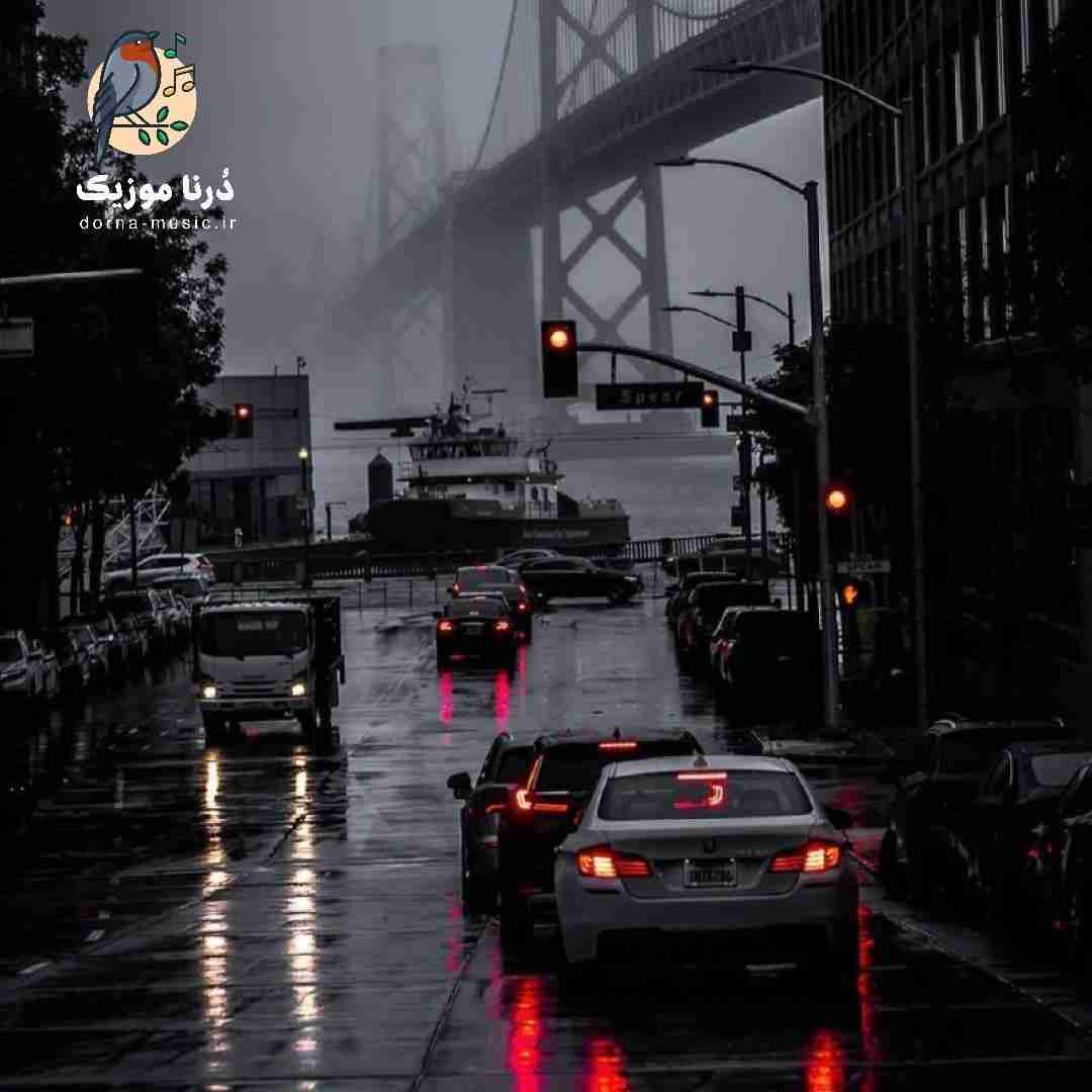  خطو زدم جاتو کسی نمیگیره جاتو پلیس منو میگیره
