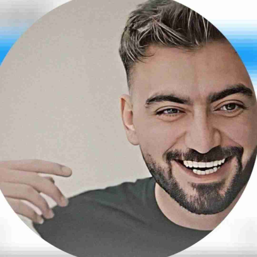 رامین تجنگی یا خودزنی مکنم یا خودخوری و خودکشی