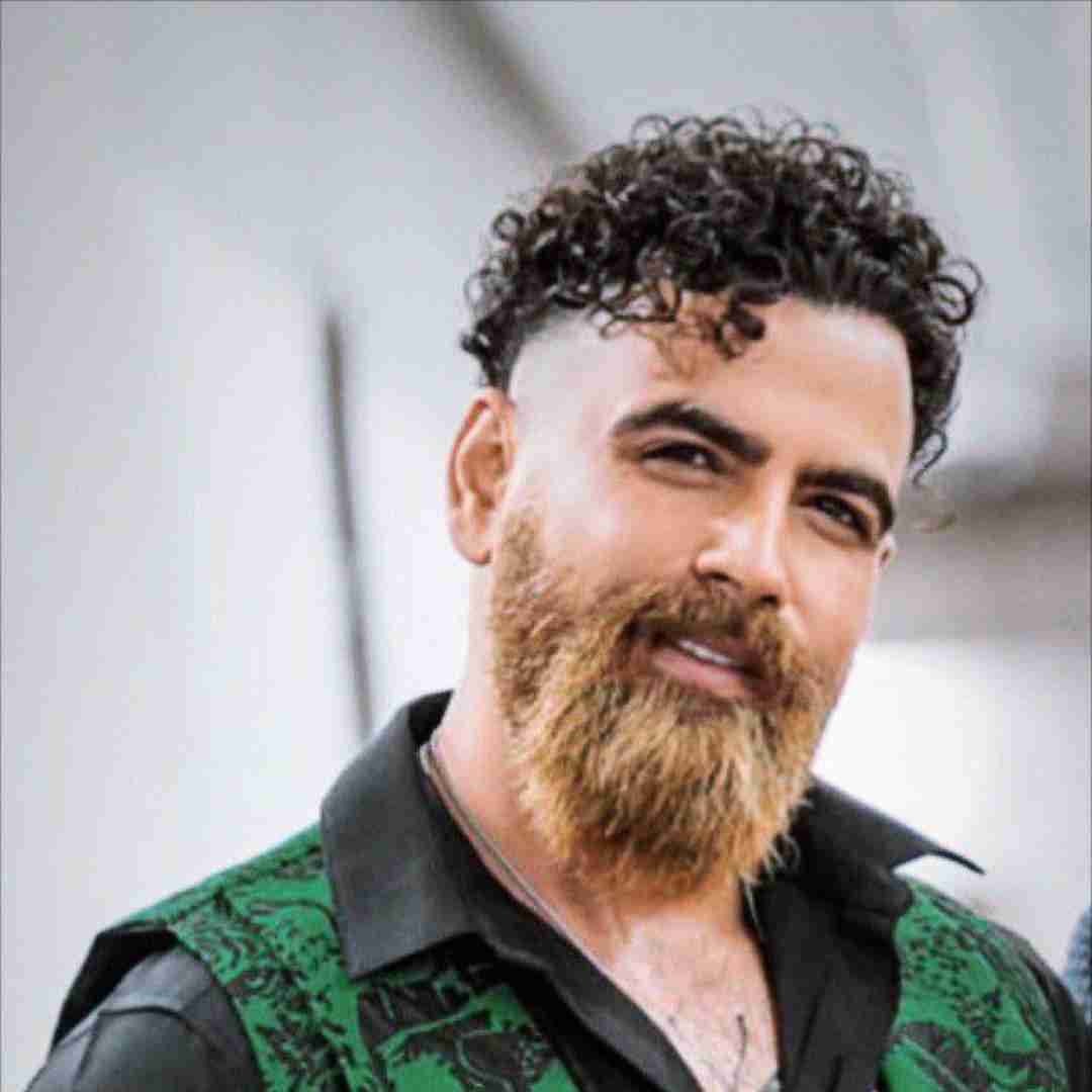 معین زد عجب شهریه چه قرنیه