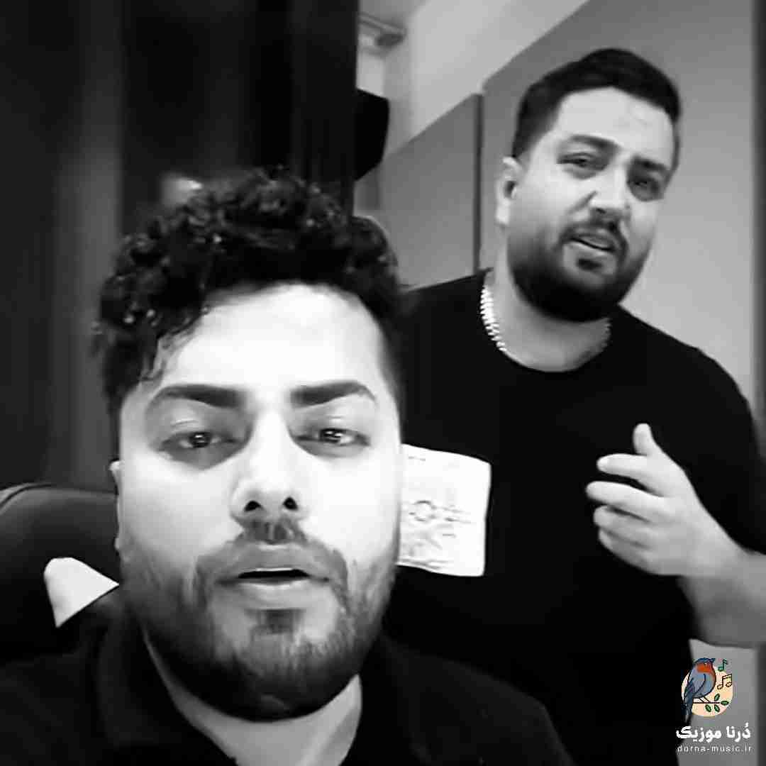 آرشام پر میزنه