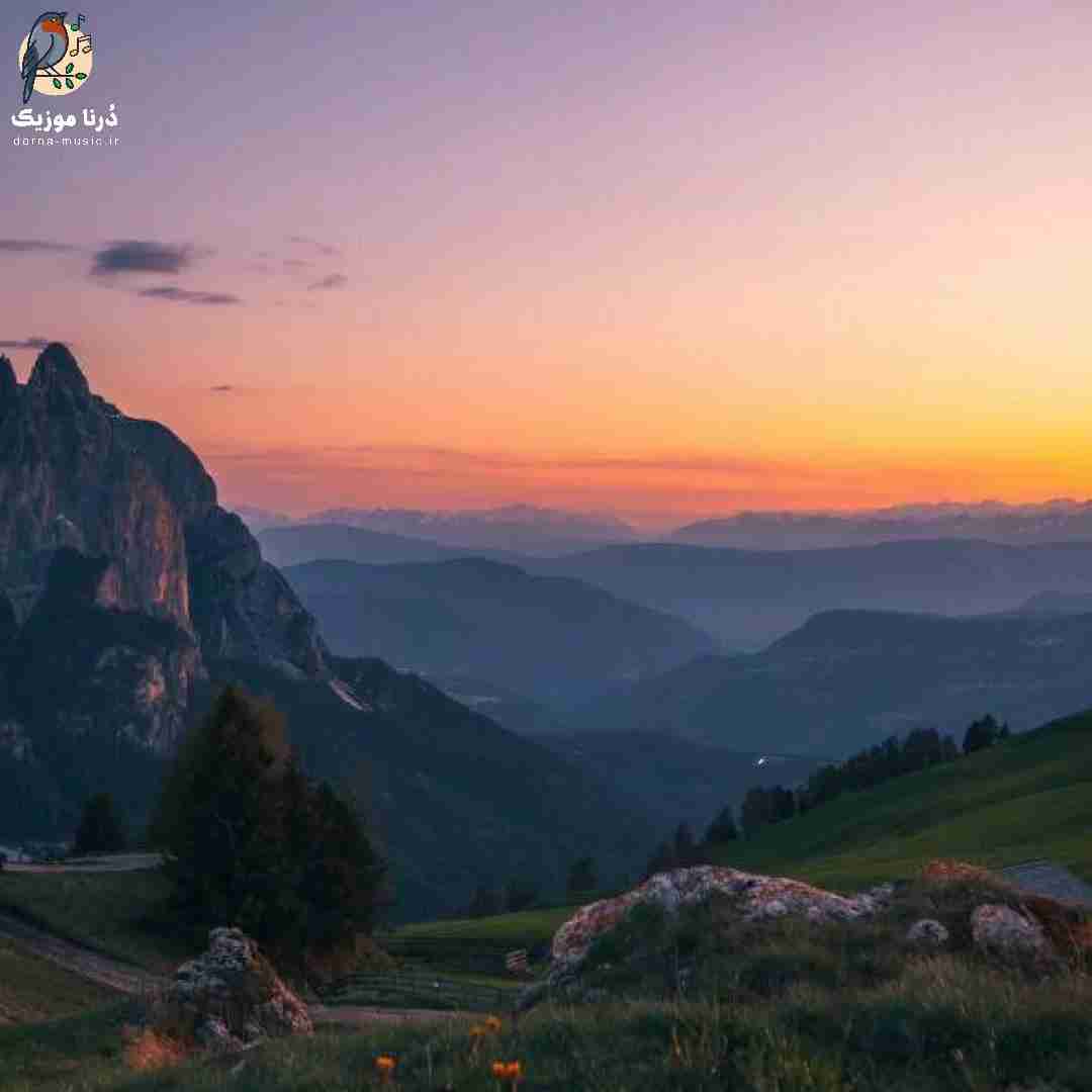 دیگه تنها تو خلوت گمم شک دارم اصن که درکم کنن