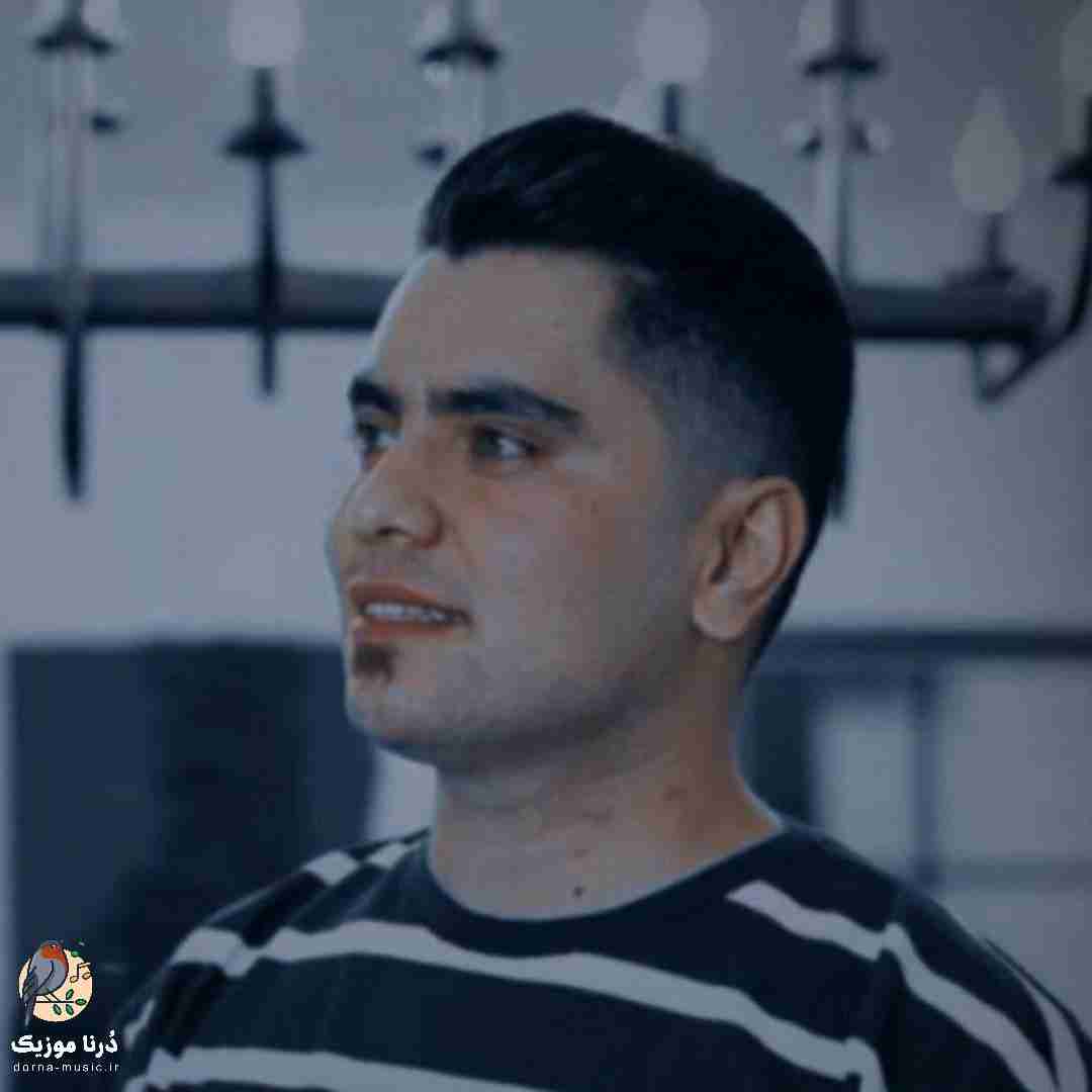 جواد نکایی ساکت و سرد
