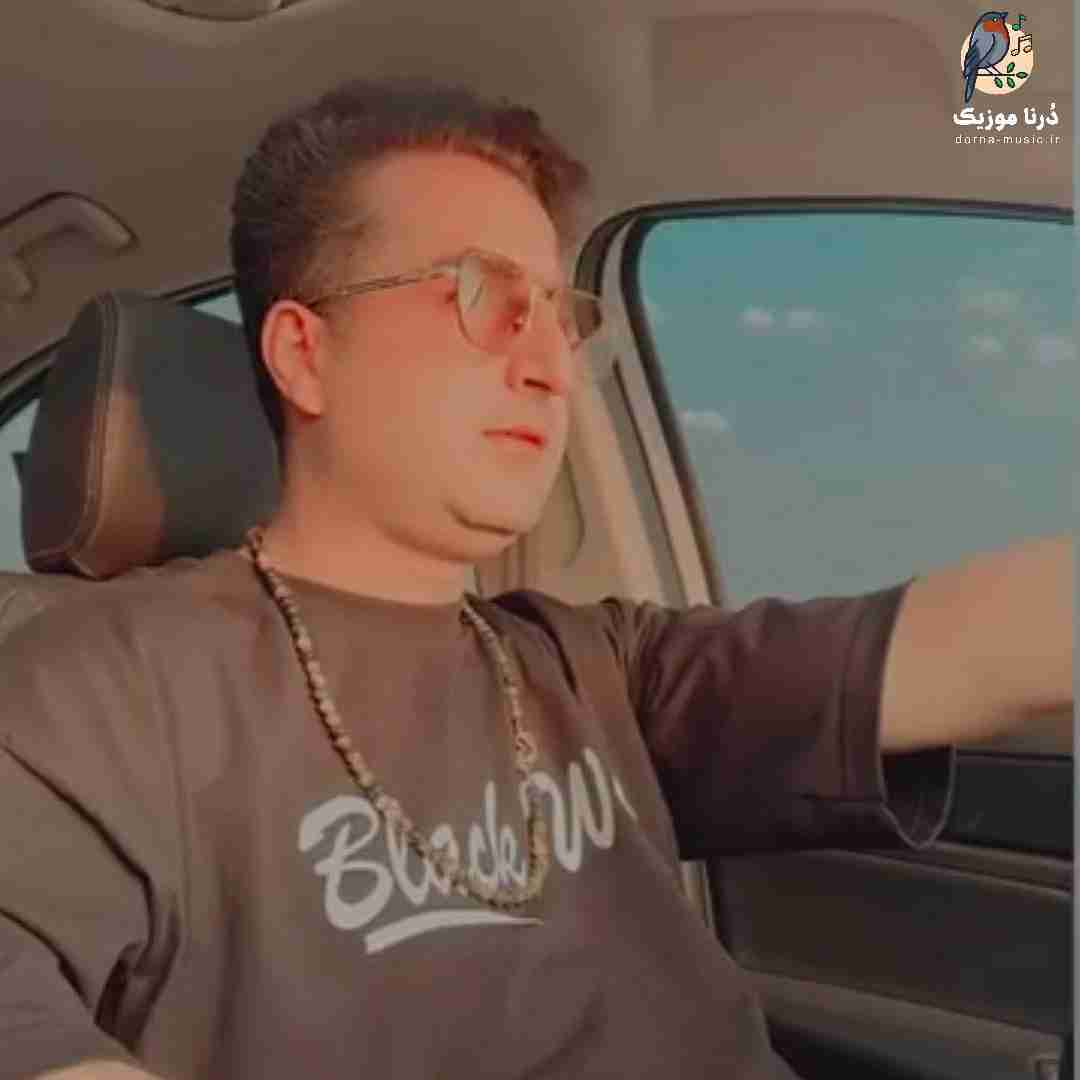 میثم احمدی آخ برفتم در بیابون عقربم زد