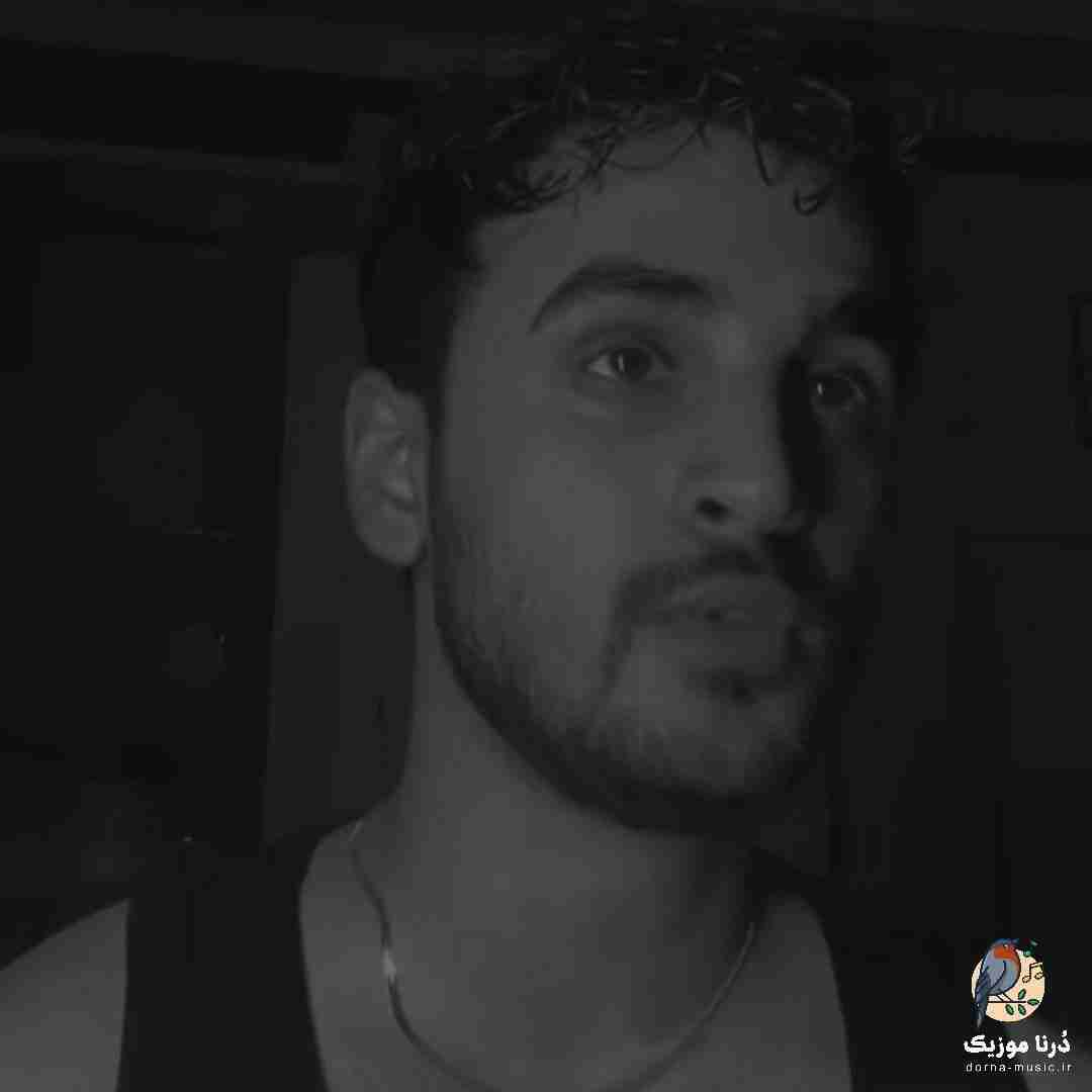 نیما نورانی ماه من