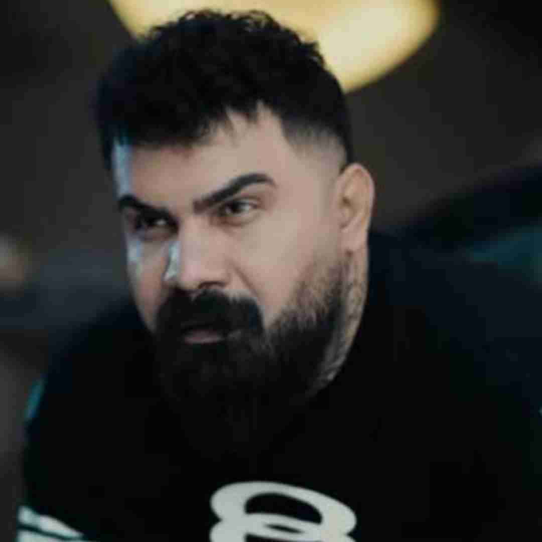 فرهاد جهانگیری هی زخم و هی بی کسی به دادم نمیرسی