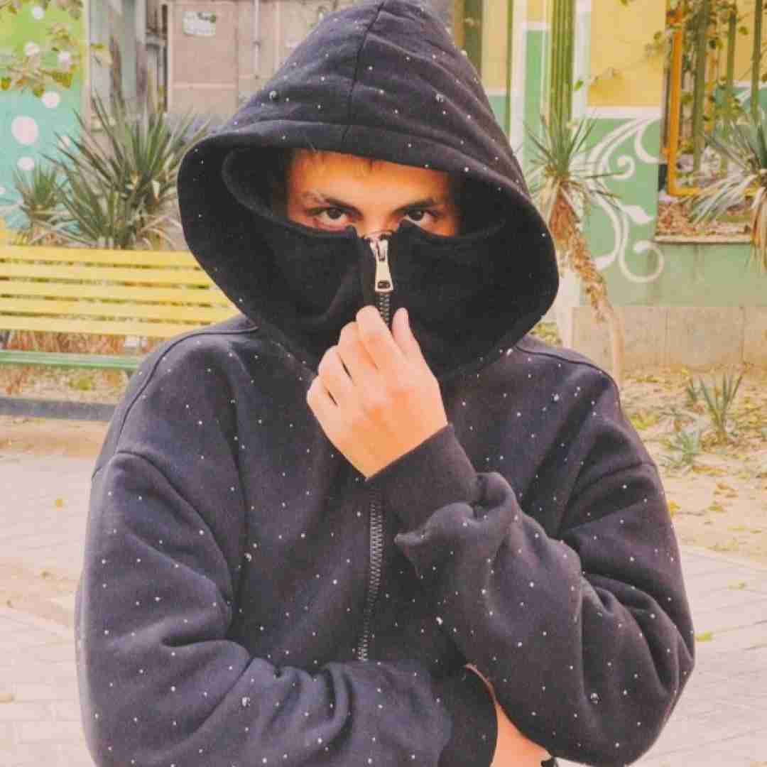 خجسته دلم تنگ میشه واست این جدایی سنگینه
