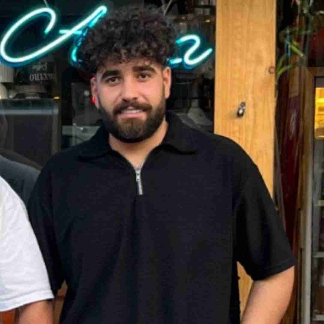 مجید حاتمی پیاده رو