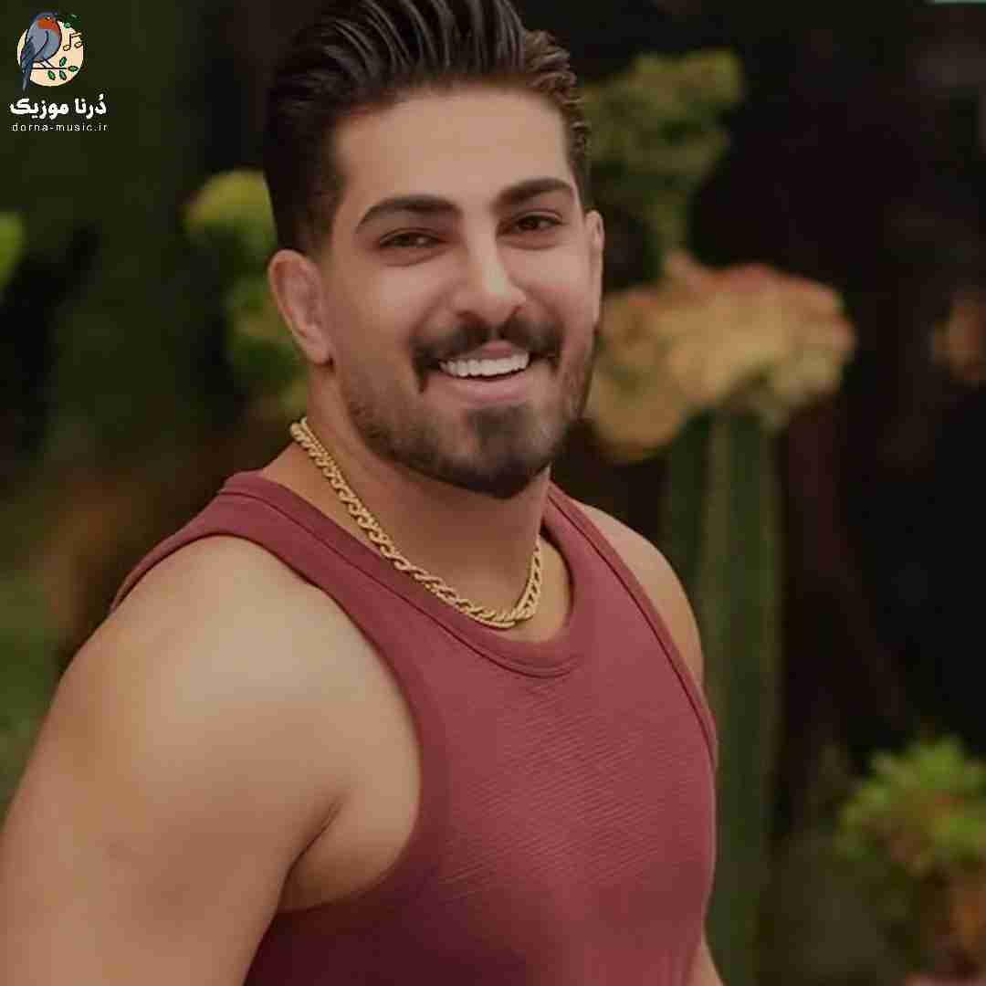 محمد کجوری پسر به هیکل نیه به جیگره