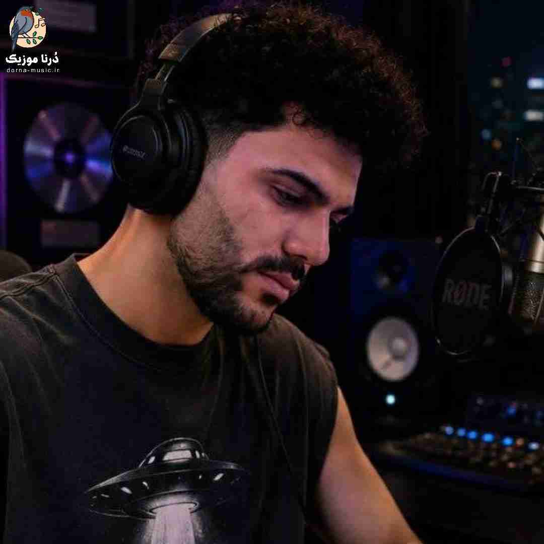 دانلود آهنگ پیام عباسی به نام دس به یقه ی کی شم برای حالی که دارم