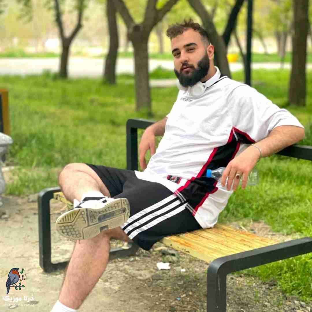 دانلود آهنگ زکریا امینی به نام کاش میشد که پیدات کنم توی خیابون